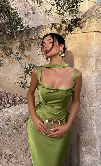 Isabella Moretti - Vestido Elegante