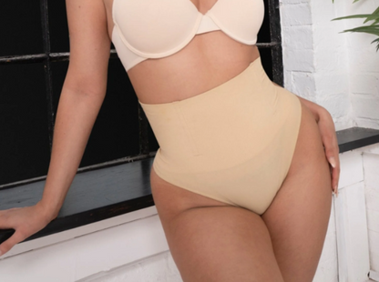 Mónica - Tanga Corrector
