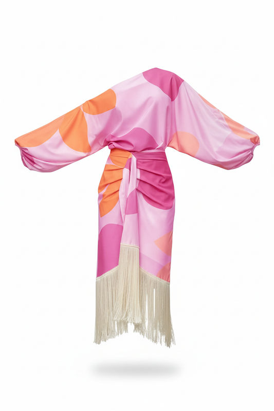 Vestido rosa y naranja con flecos - fondo blanco